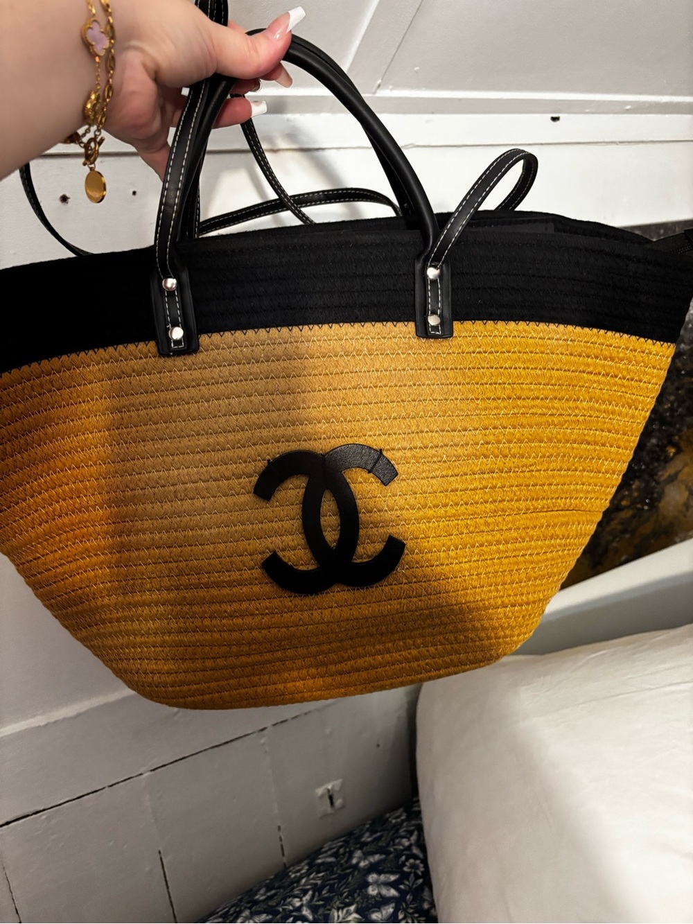 Brand new upscale Two-Tone Straw Tote in Tan and Black - Picture 2 of 8